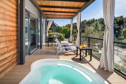 Premium mobile home - terrace and pool II.jpg